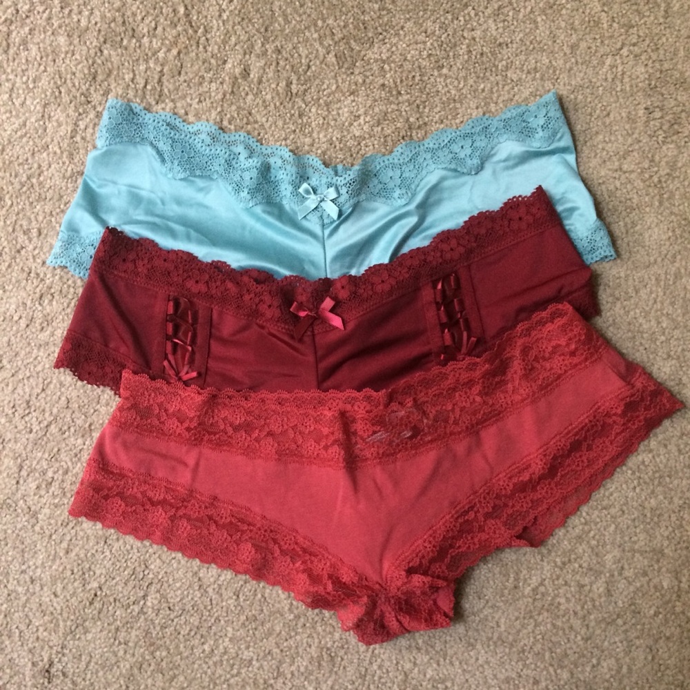Victoria’s Secret lace cheekies